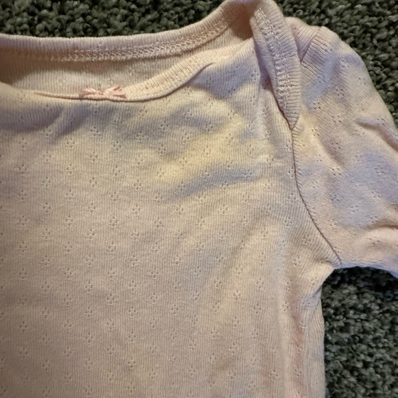 Carter’s long sleeve onesies - Picture 5 of 7